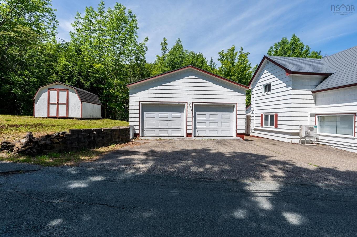 20 Pine Street, Bridgewater, NS - Outdoor