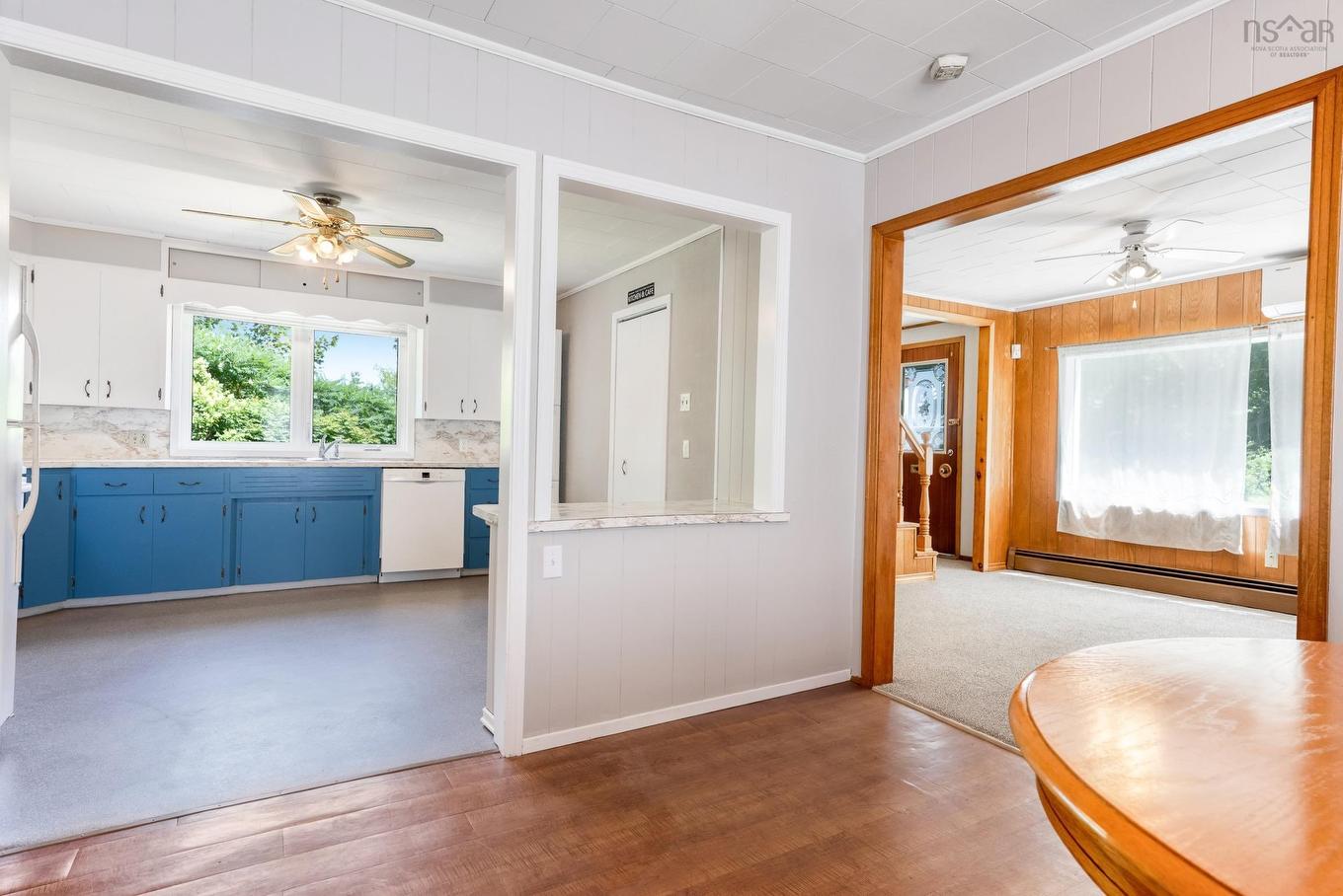 20 Pine Street, Bridgewater, NS - Indoor