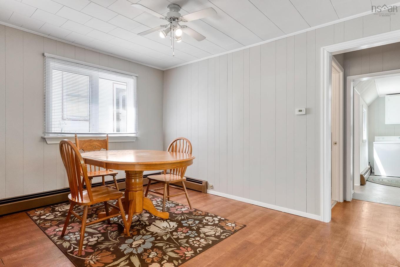 20 Pine Street, Bridgewater, NS - Indoor Photo Showing Dining Room