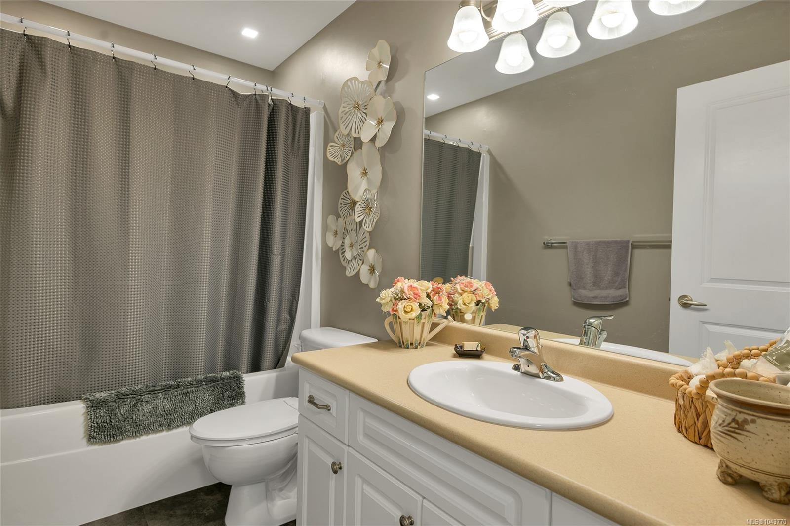 #15-769 Merecroft Rd, Campbell River, BC