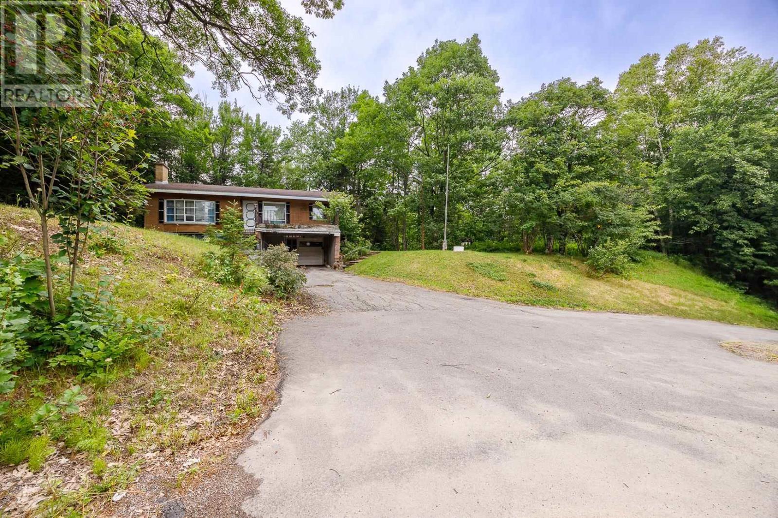 1088 Third Line E, Sault Ste. Marie, ON - Outdoor