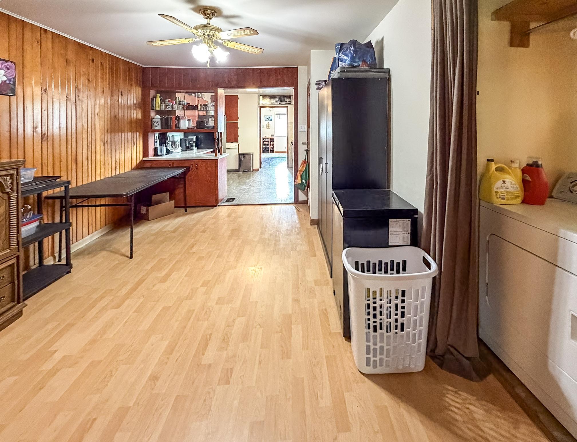 87 Little Van Horne Street, Cranbrook, BC - Indoor Photo Showing Other Room