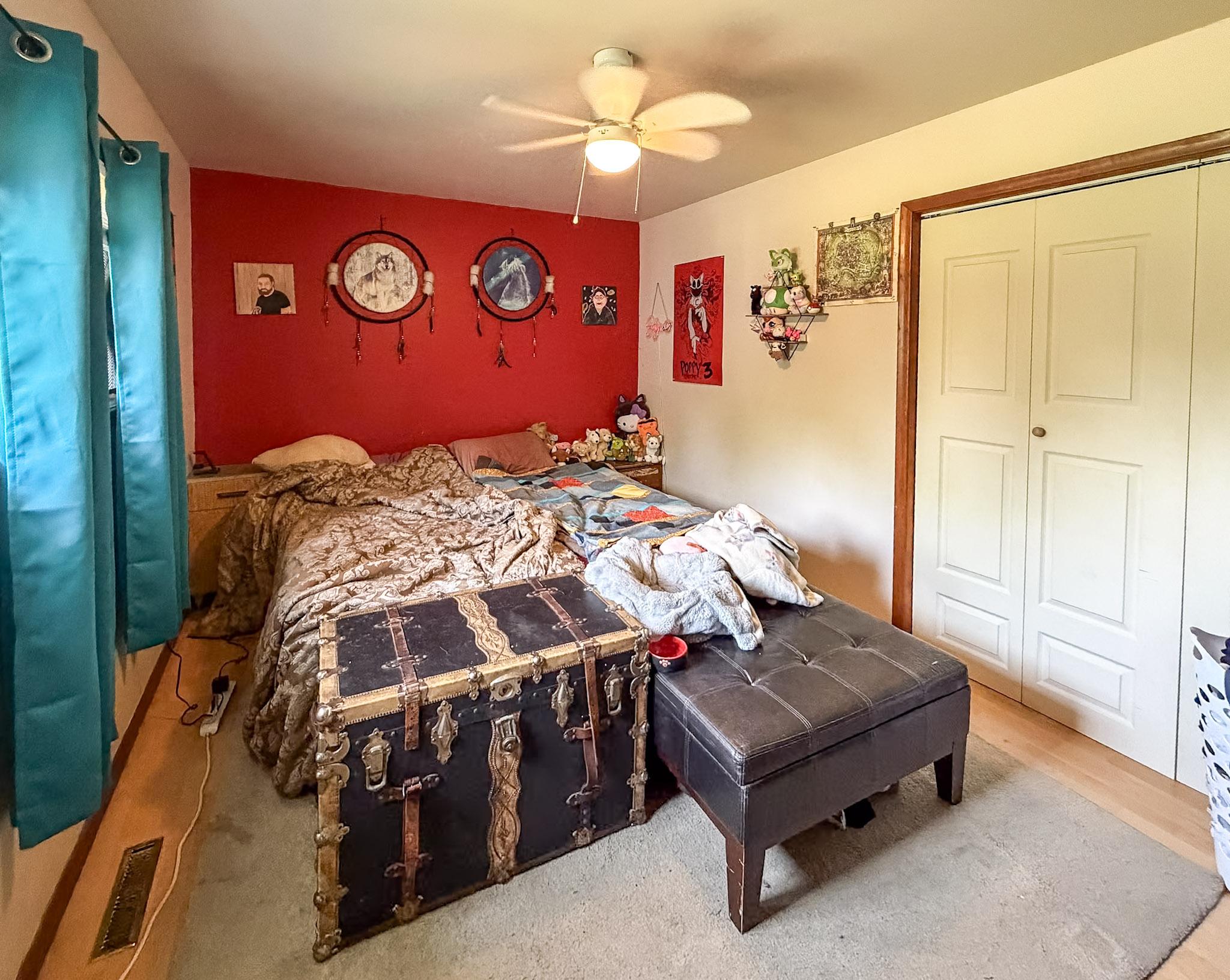87 Little Van Horne Street, Cranbrook, BC - Indoor Photo Showing Bedroom