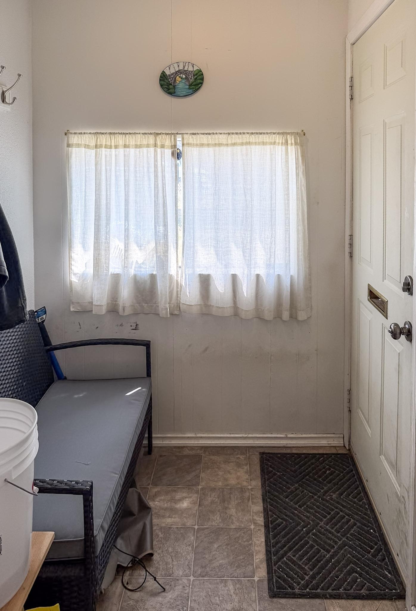 87 Little Van Horne Street, Cranbrook, BC - Indoor Photo Showing Other Room