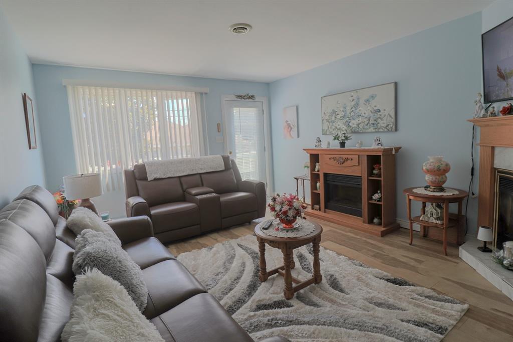 2 Sarasota Court, St. John'S, NL - Indoor Photo Showing Living Room With Fireplace
