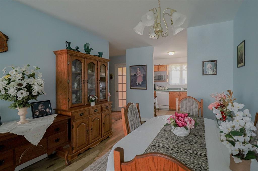 2 Sarasota Court, St. John'S, NL - Indoor Photo Showing Dining Room