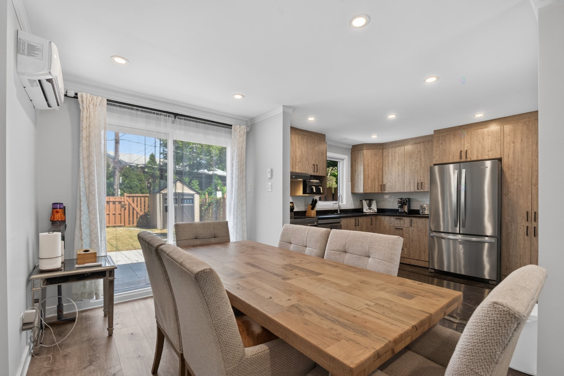 Kitchen - 5769 Boul. Marie-Victorin, Brossard, QC - Indoor Photo Showing Dining Room