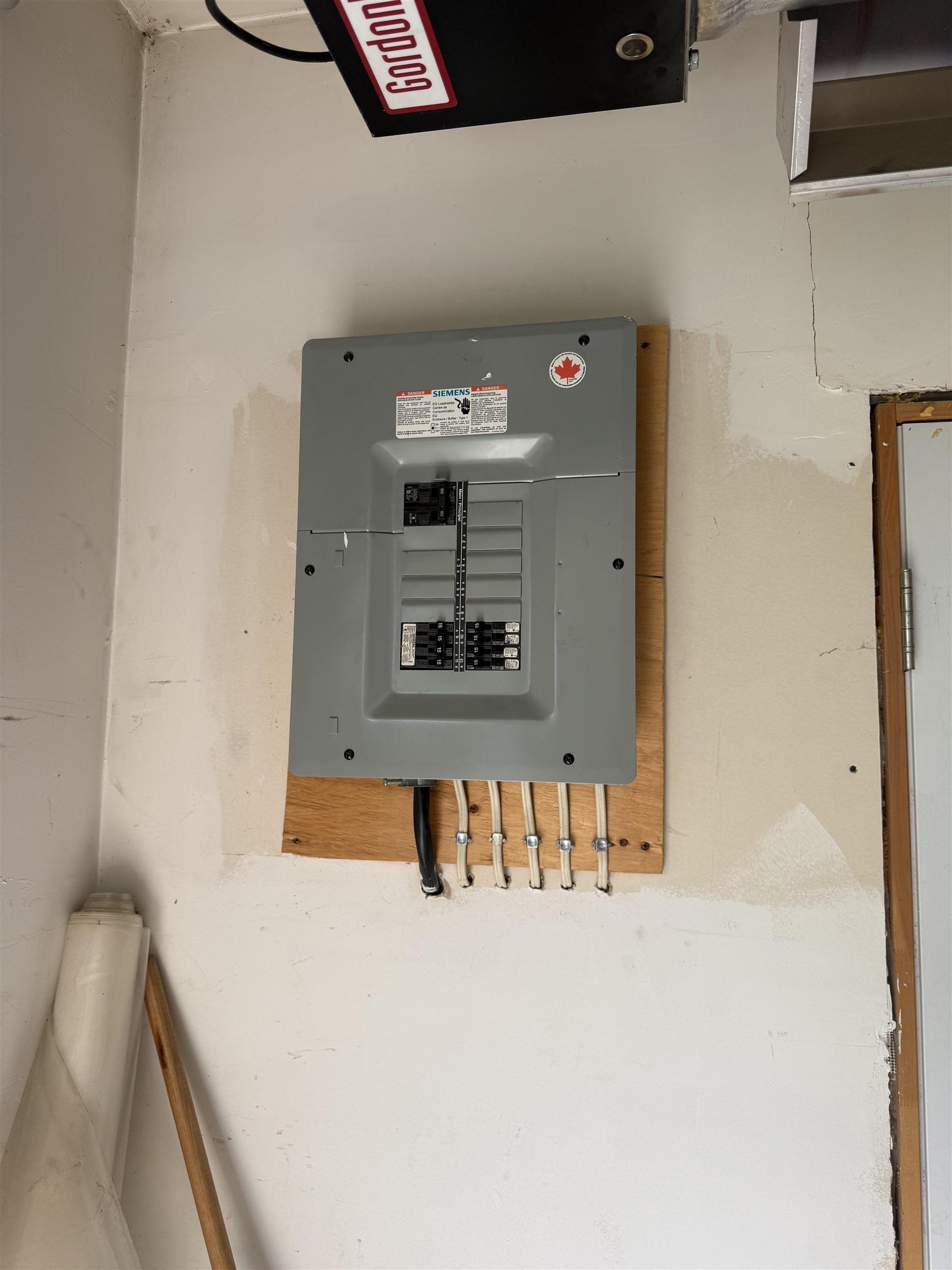 199 Limbrick, Thunder Bay, ON - Indoor