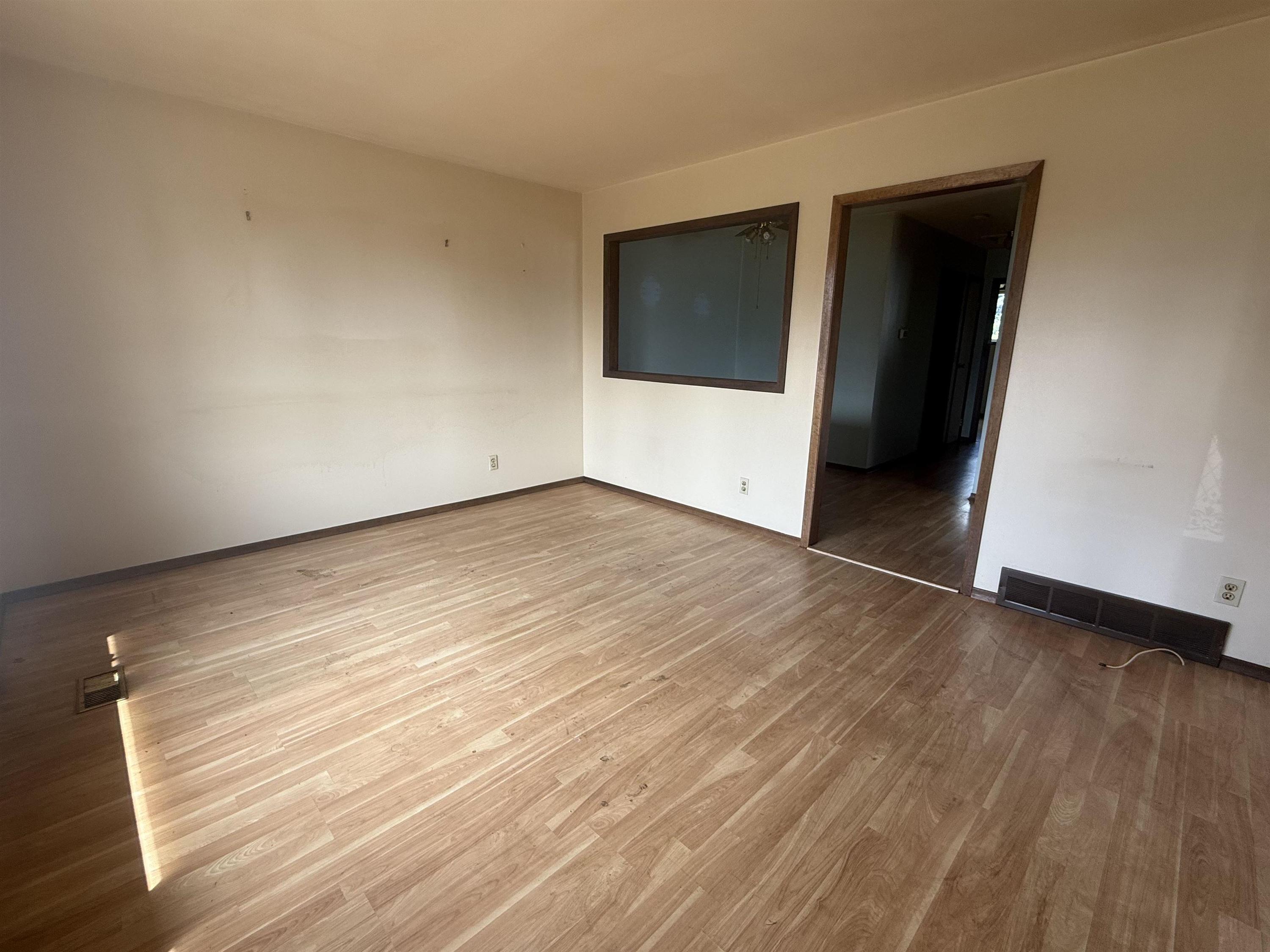 199 Limbrick, Thunder Bay, ON - Indoor Photo Showing Other Room