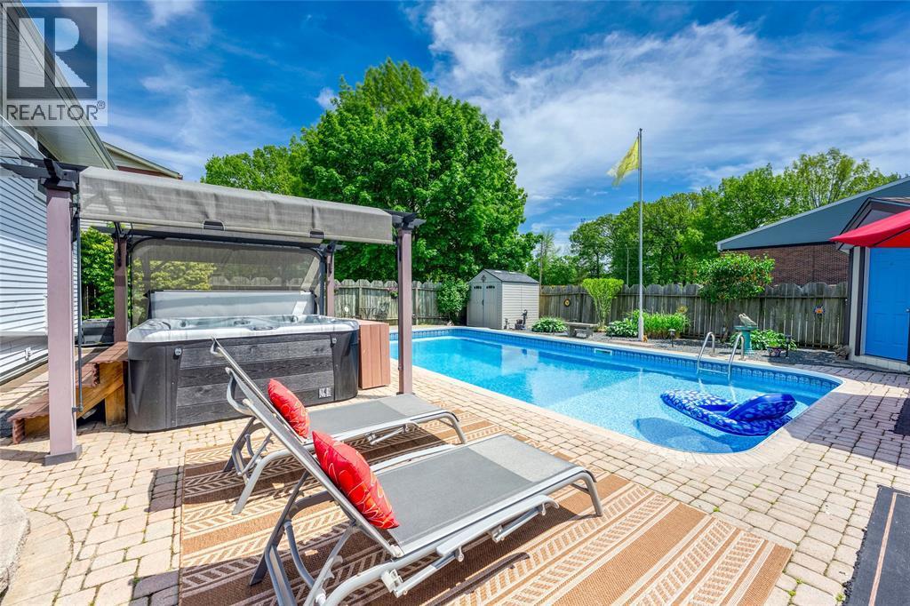 60 Royal Crescent, Sarnia, ON - Outdoor With In Ground Pool With Deck Patio Veranda