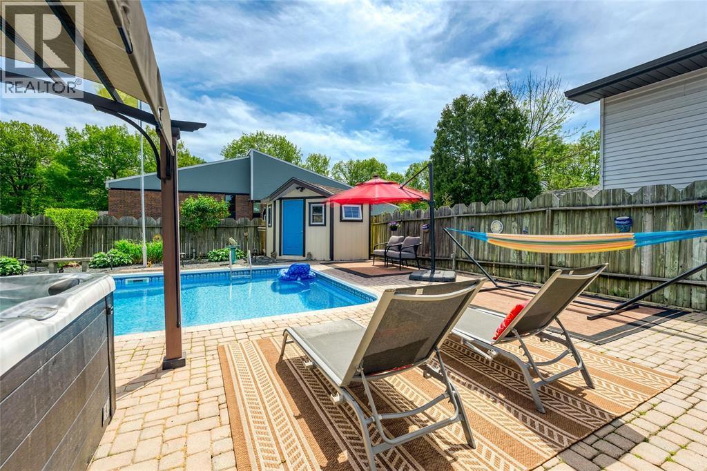 60 Royal Crescent, Sarnia, ON - Outdoor With In Ground Pool With Deck Patio Veranda With Exterior