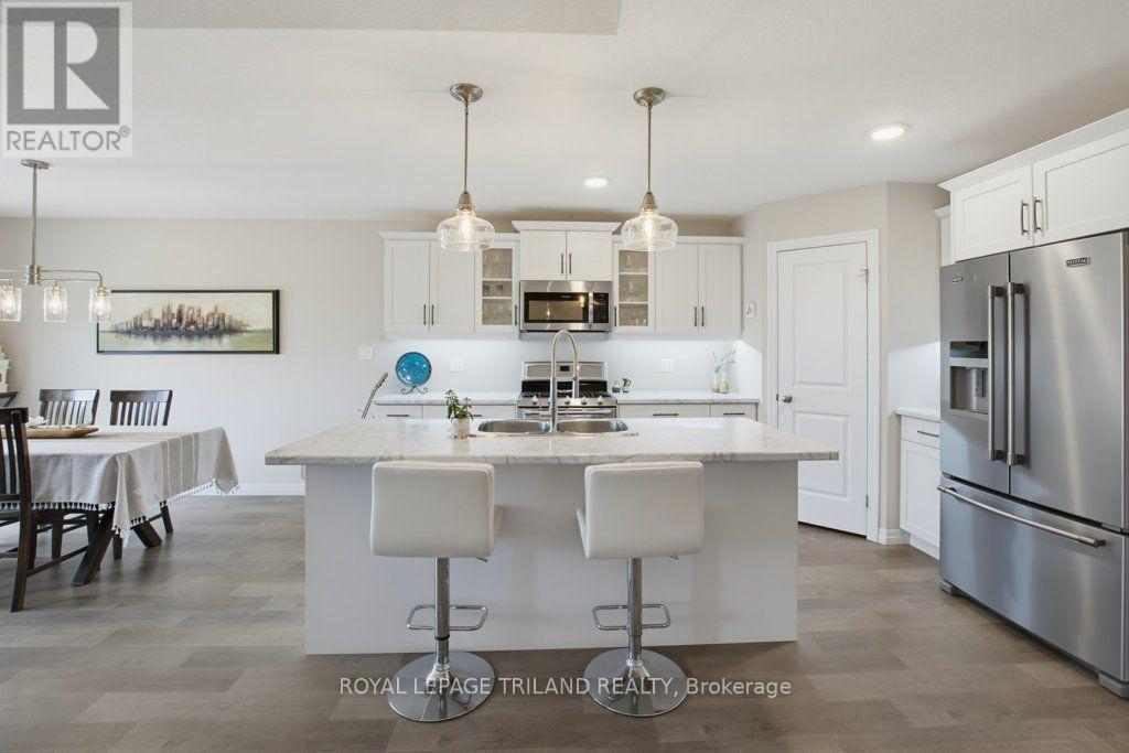 226 Peach Tree Boulevard, St. Thomas, ON