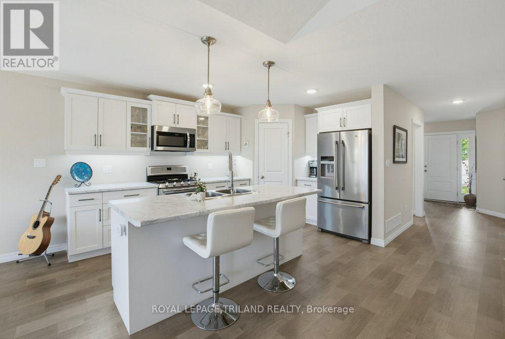226 Peach Tree Boulevard, St. Thomas, ON