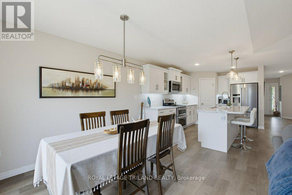 226 Peach Tree Boulevard, St. Thomas, ON