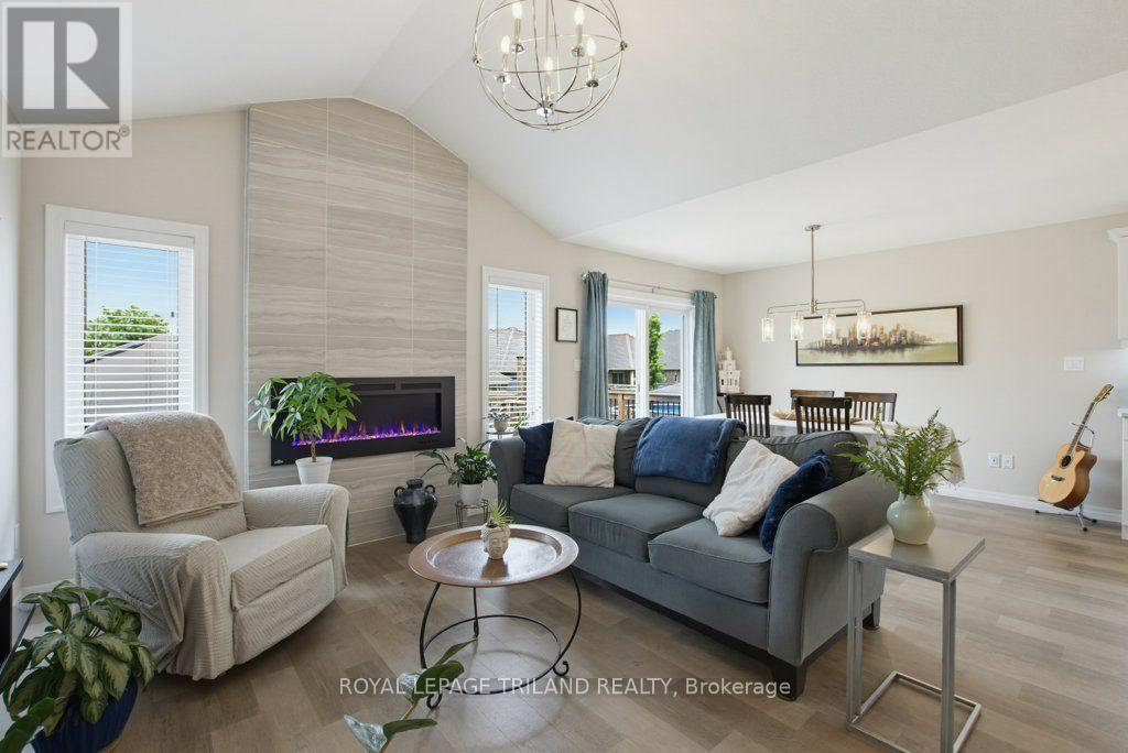 226 Peach Tree Boulevard, St. Thomas, ON