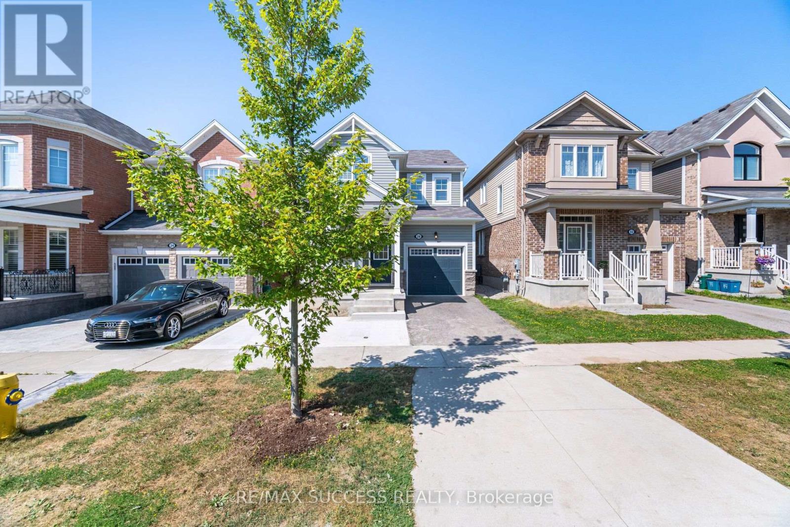 28 Pickett Place, Cambridge, ON - Outdoor With Facade