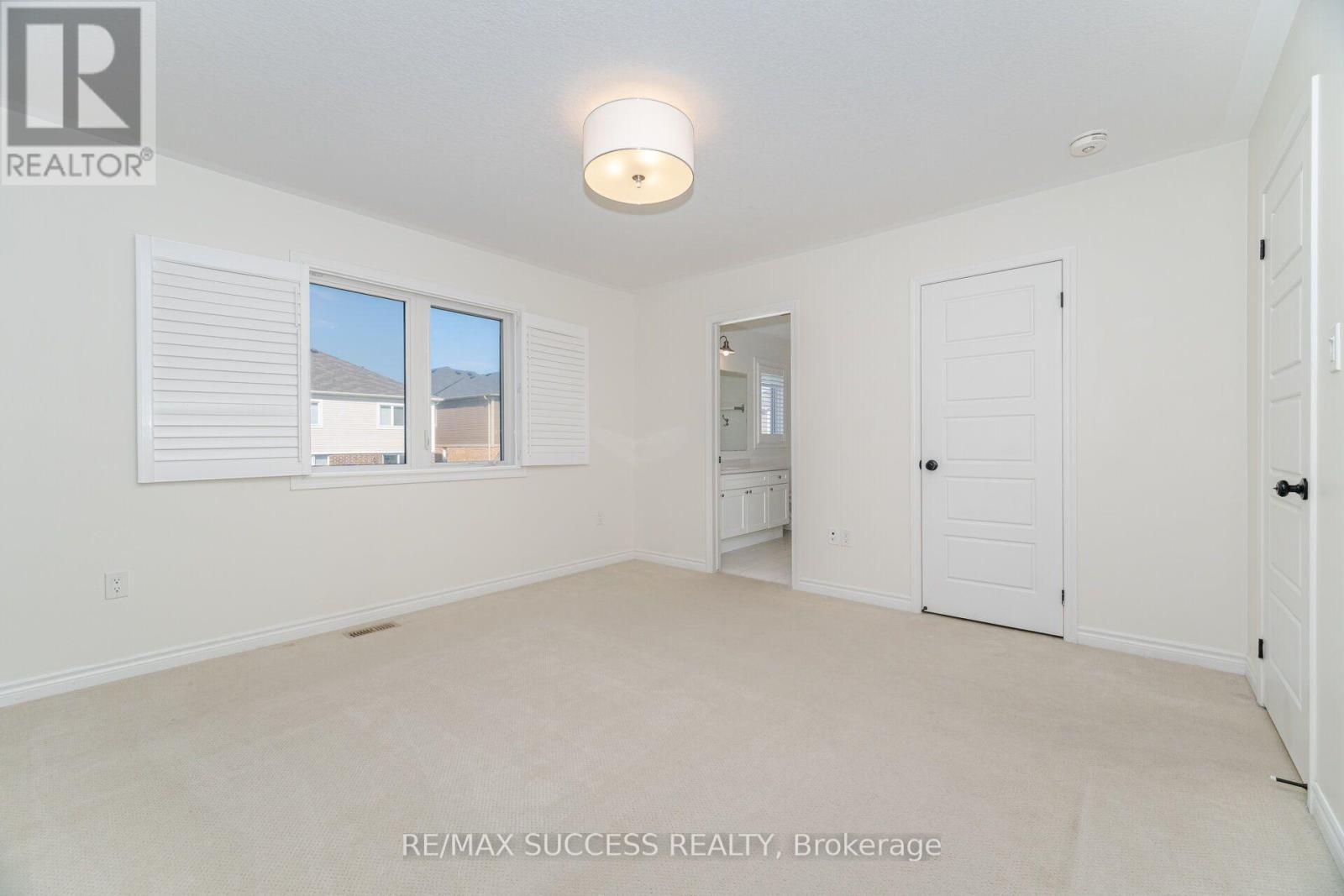 28 Pickett Place, Cambridge, ON - Indoor Photo Showing Other Room