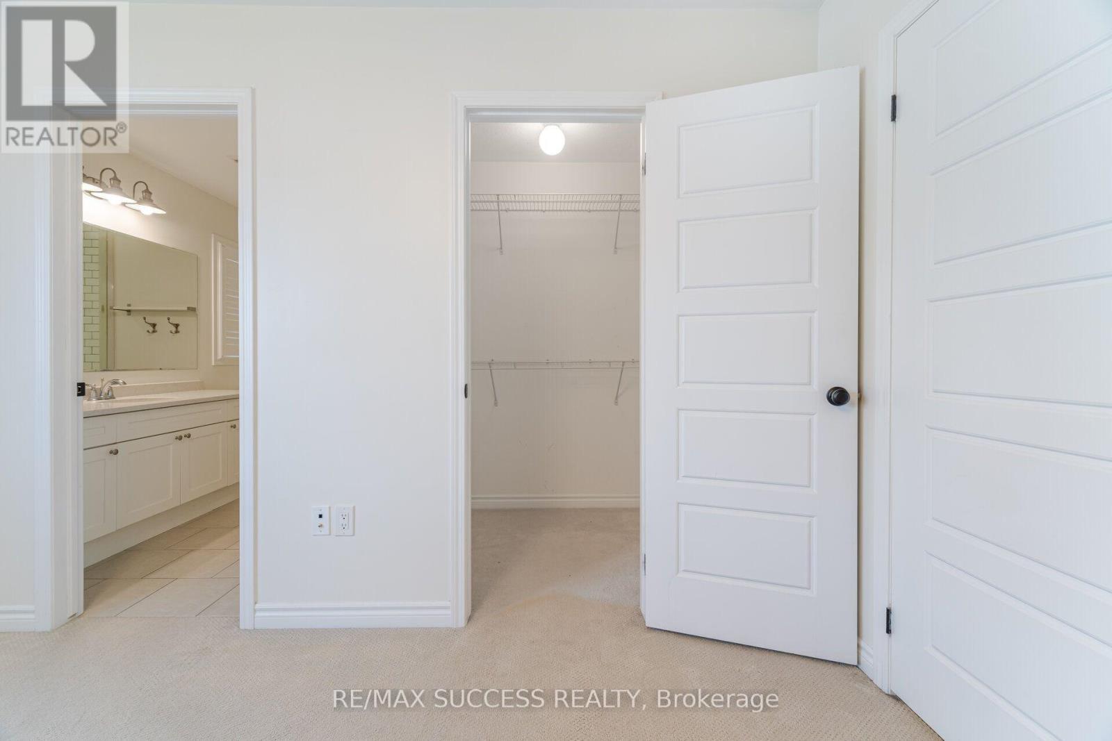 28 Pickett Place, Cambridge, ON - Indoor Photo Showing Other Room