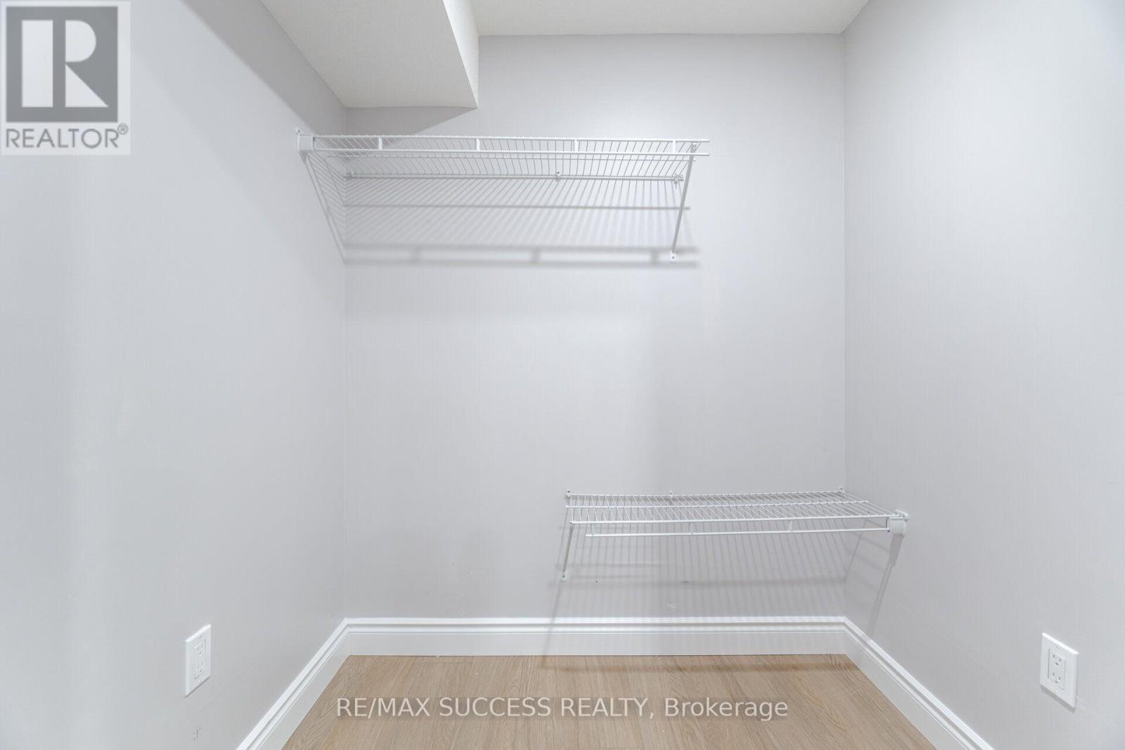 28 Pickett Place, Cambridge, ON - Indoor With Storage