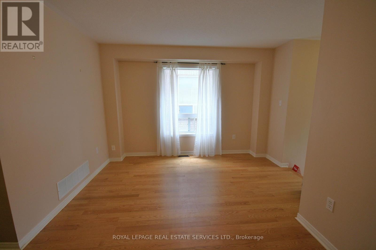 5163 Preservation Circle, Mississauga, ON - Indoor Photo Showing Other Room