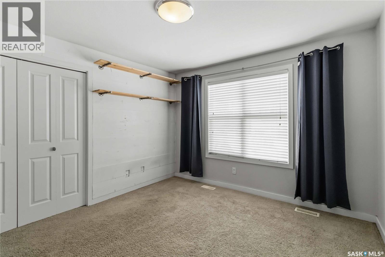 121 2315 Mcclocklin Road, Saskatoon, SK - Indoor