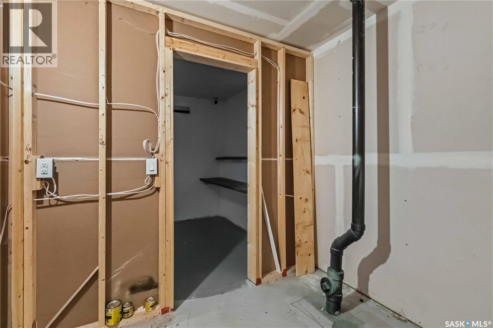 121 2315 Mcclocklin Road, Saskatoon, SK - Indoor Photo Showing Basement