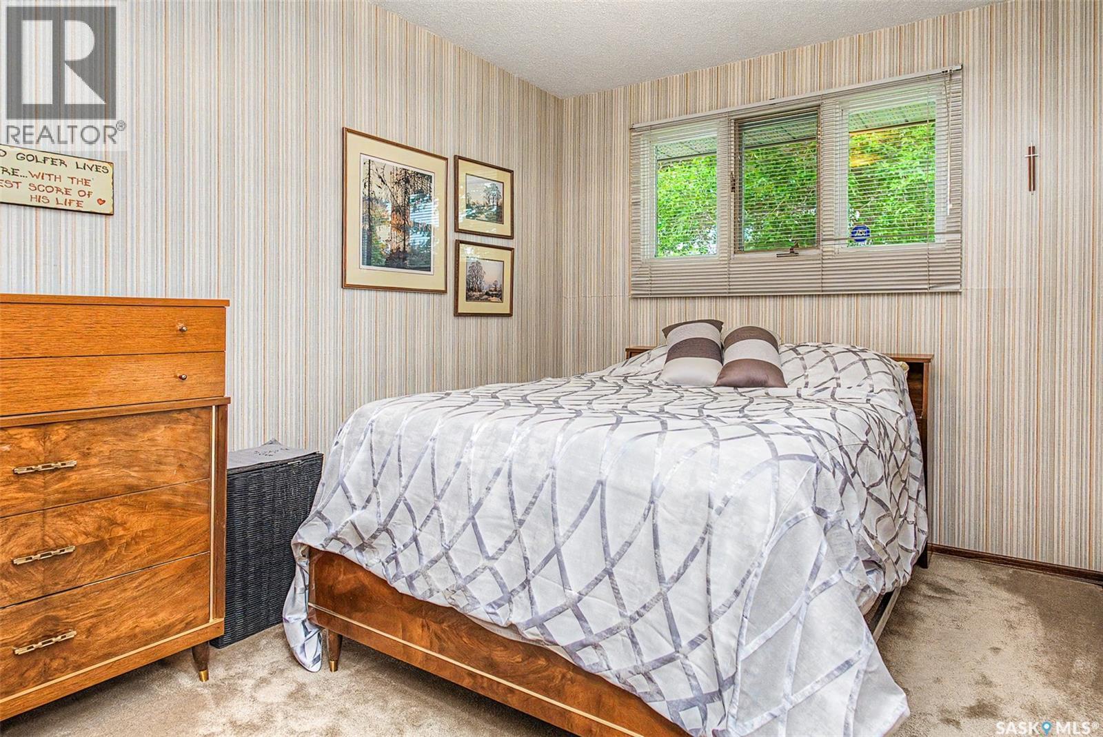 140 Mcdougall Crescent, Regina, SK - Indoor Photo Showing Bedroom