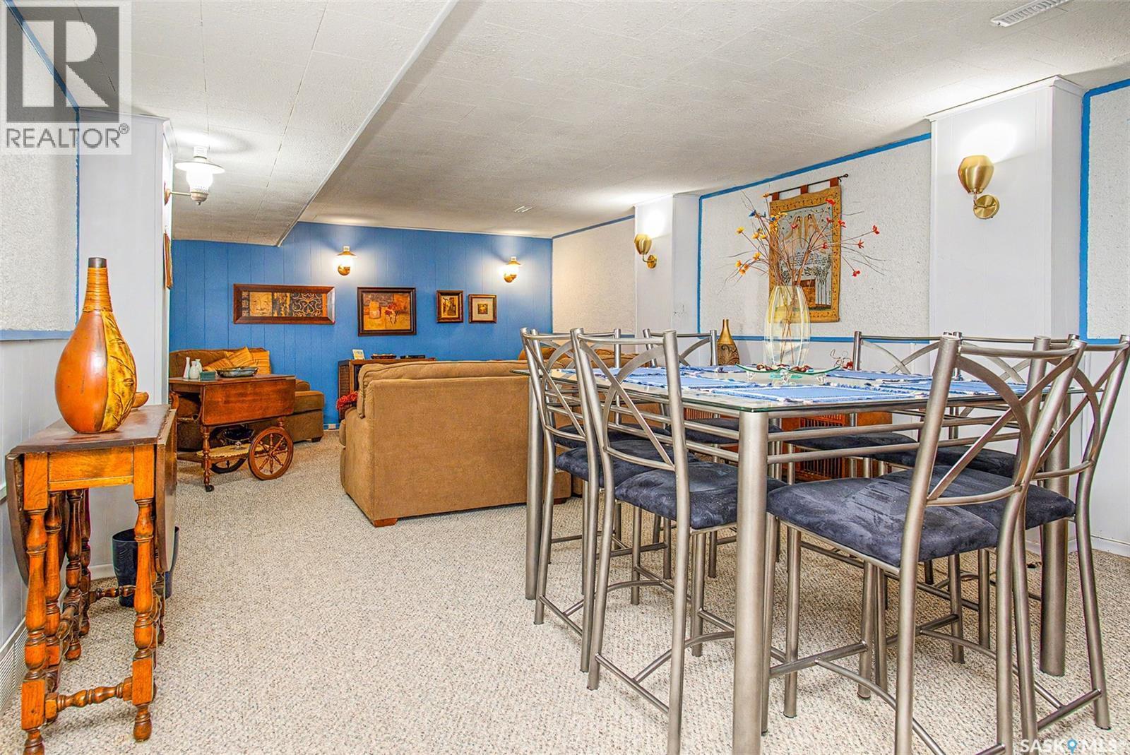 140 Mcdougall Crescent, Regina, SK - Indoor Photo Showing Dining Room