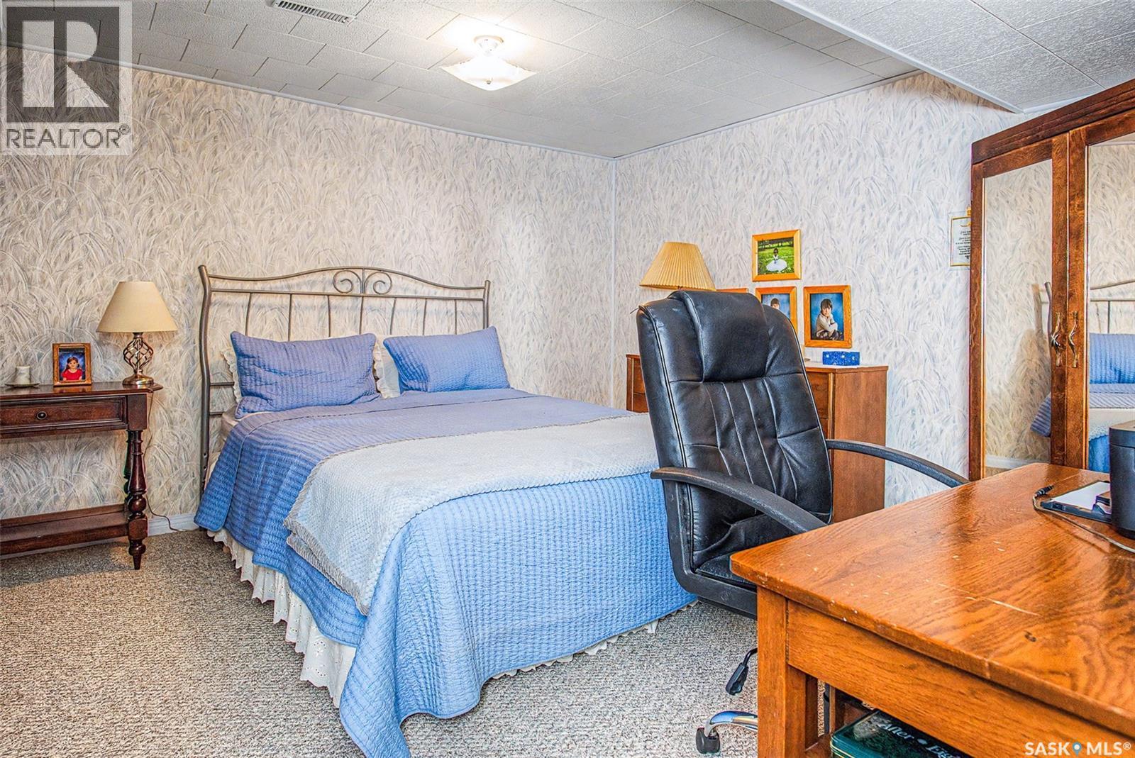 140 Mcdougall Crescent, Regina, SK - Indoor Photo Showing Bedroom