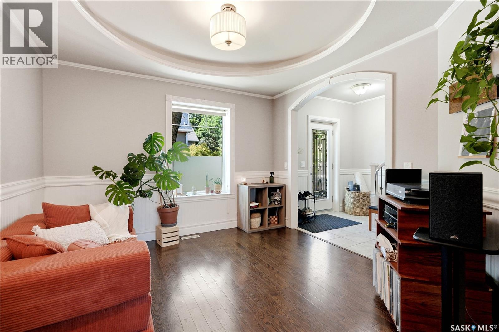 719 14Th Street E, Saskatoon, SK - Indoor