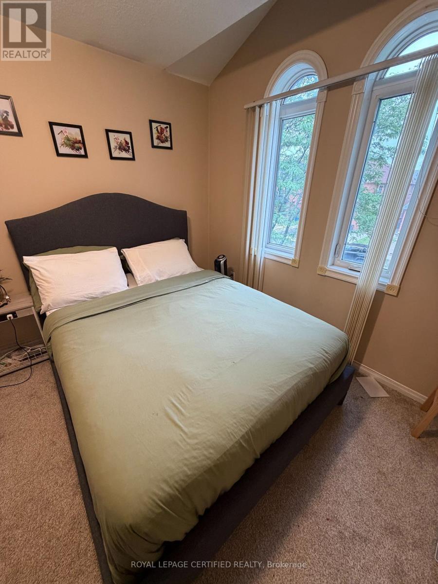 3300 Carabella Way, Mississauga, ON - Indoor Photo Showing Bedroom
