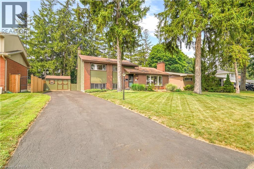 10 Brier Crescent, Brantford, ON - Outdoor