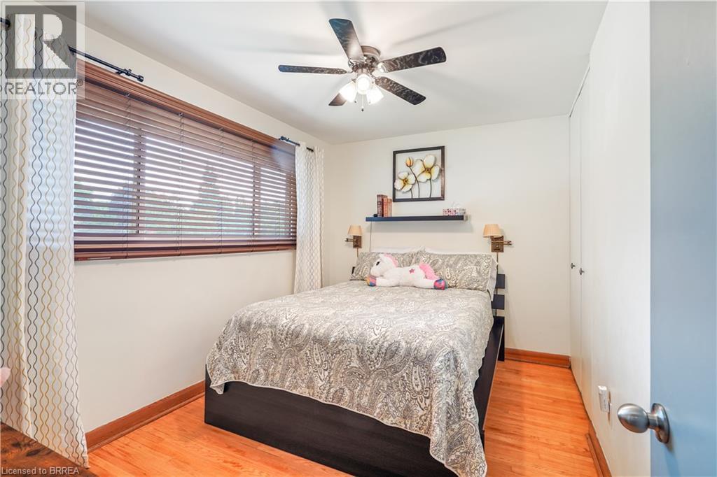 10 Brier Crescent, Brantford, ON - Indoor Photo Showing Bedroom