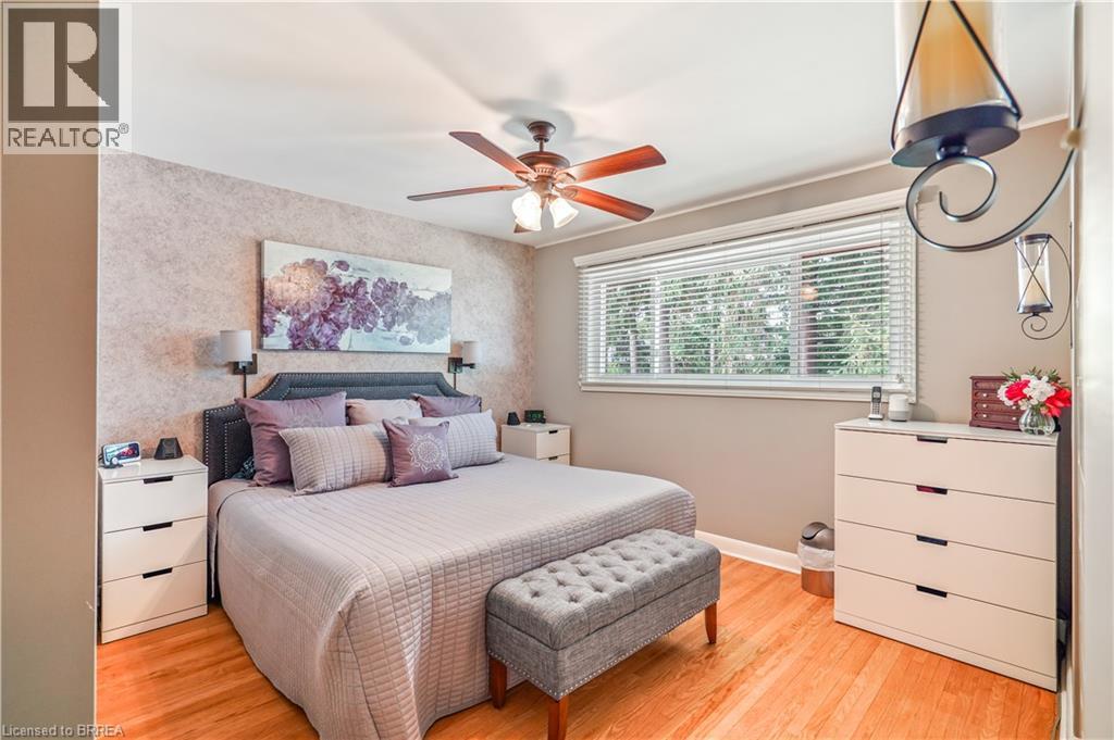10 Brier Crescent, Brantford, ON - Indoor Photo Showing Bedroom
