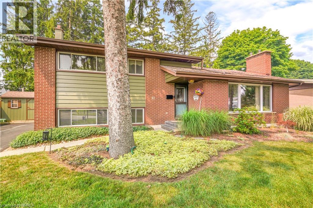 10 Brier Crescent, Brantford, ON - Outdoor