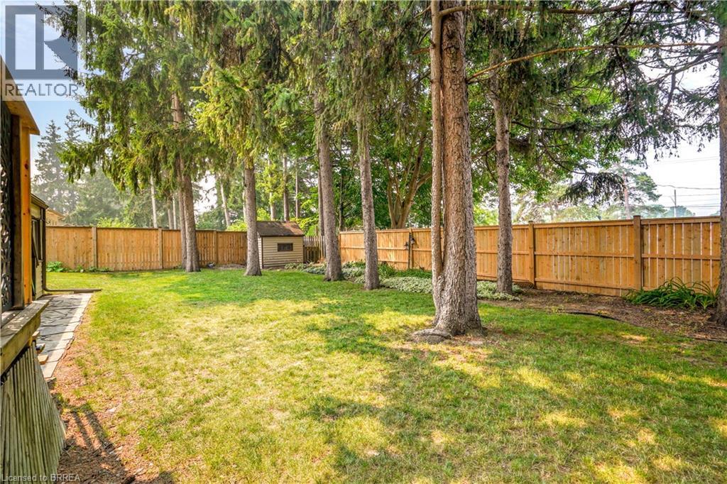 10 Brier Crescent, Brantford, ON - Outdoor