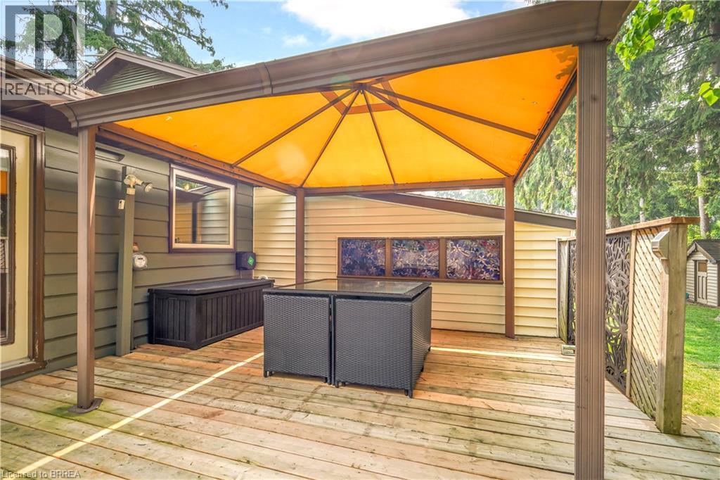 10 Brier Crescent, Brantford, ON - Outdoor With Deck Patio Veranda With Exterior