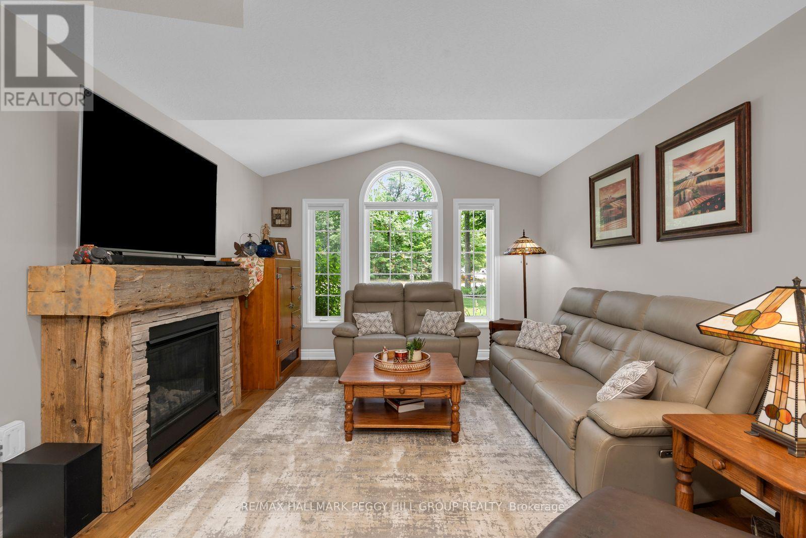 6 Maplehill Drive, Oro-Medonte, ON - Indoor Photo Showing Living Room With Fireplace