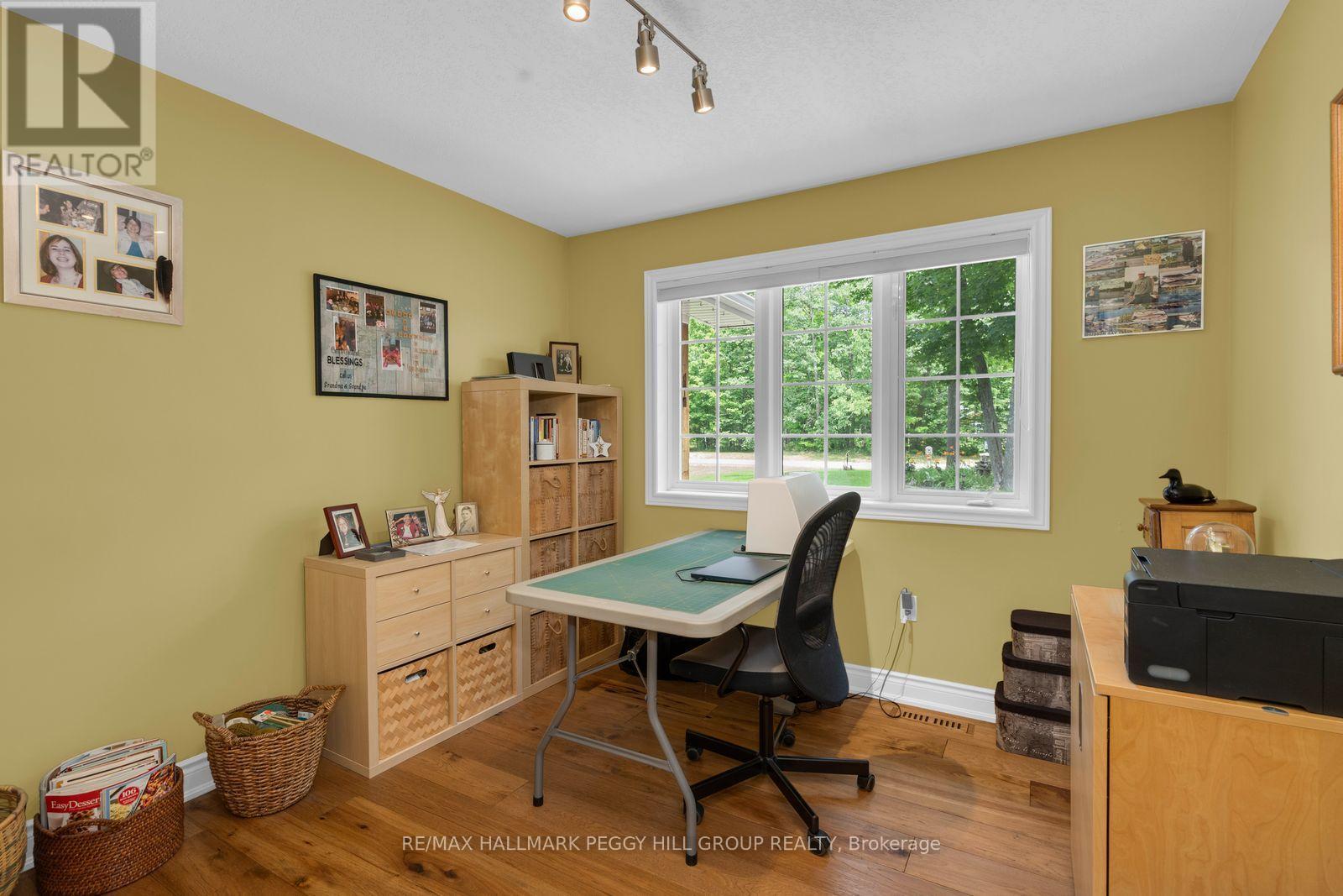 6 Maplehill Drive, Oro-Medonte, ON - Indoor Photo Showing Office