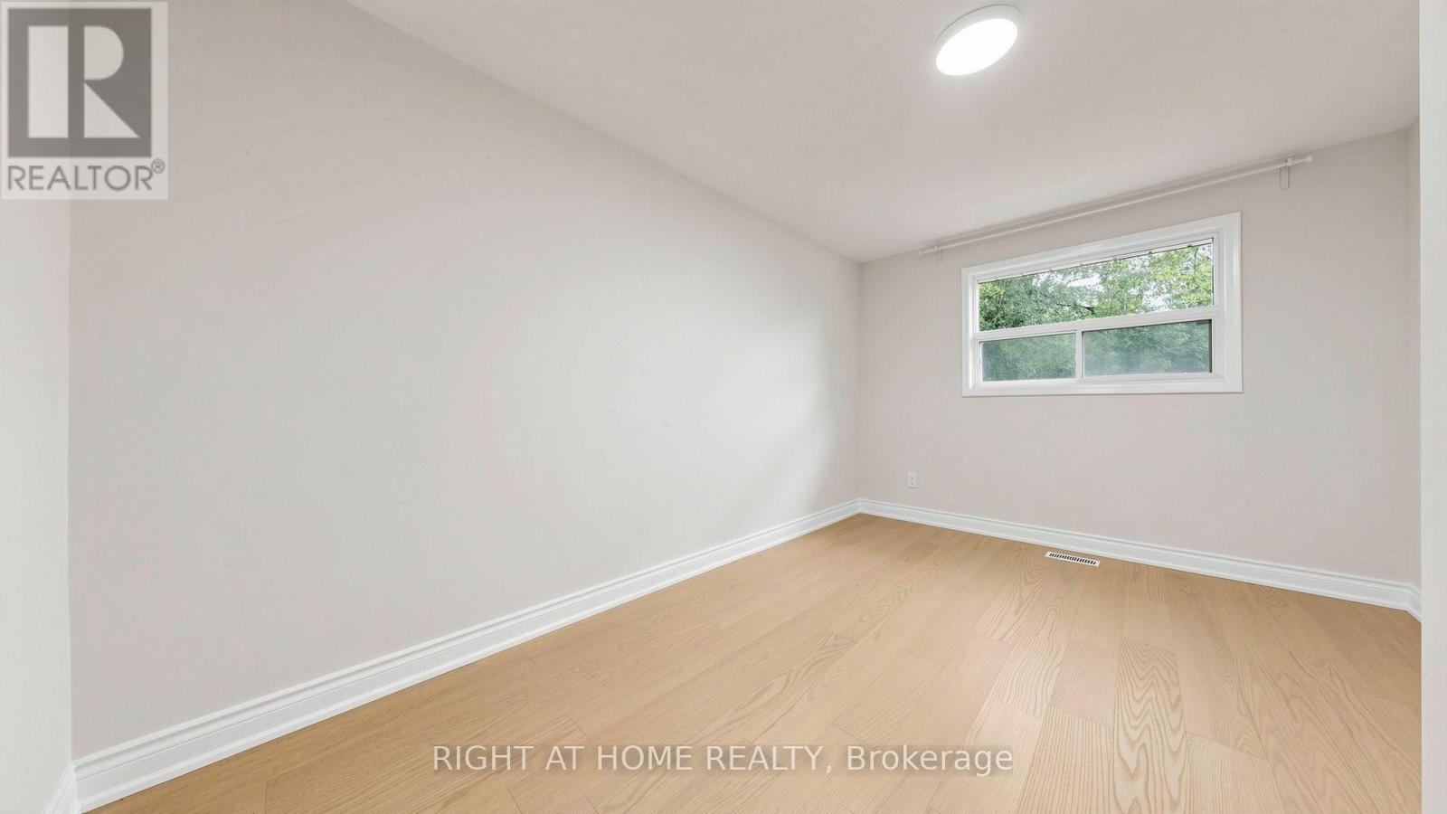 76 Fenside Drive, Toronto, ON - Indoor Photo Showing Other Room