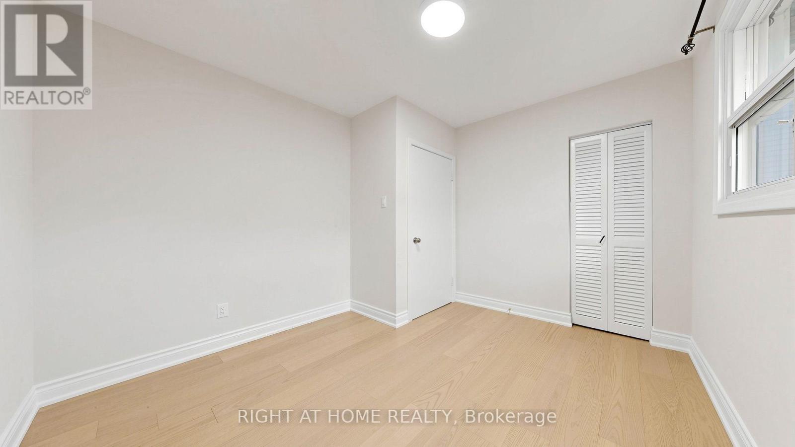 76 Fenside Drive, Toronto, ON - Indoor Photo Showing Other Room