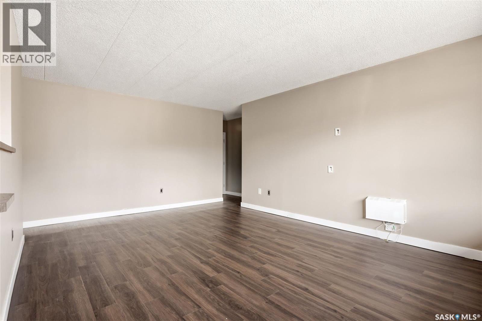6 405 Lorne Street N, Regina, SK - Indoor Photo Showing Other Room