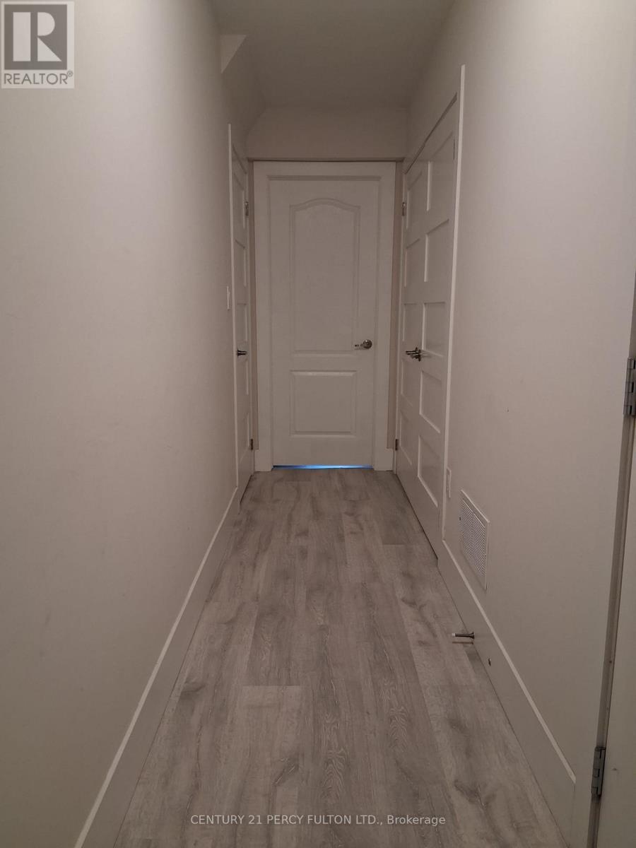 1 Sydney Circle, Vaughan, ON - Indoor Photo Showing Other Room