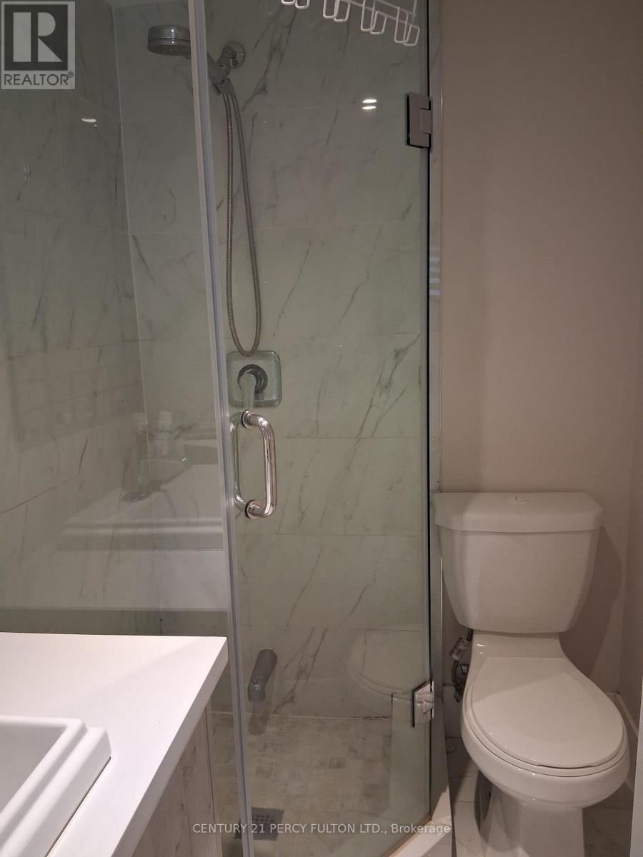 1 Sydney Circle, Vaughan, ON - Indoor Photo Showing Bathroom