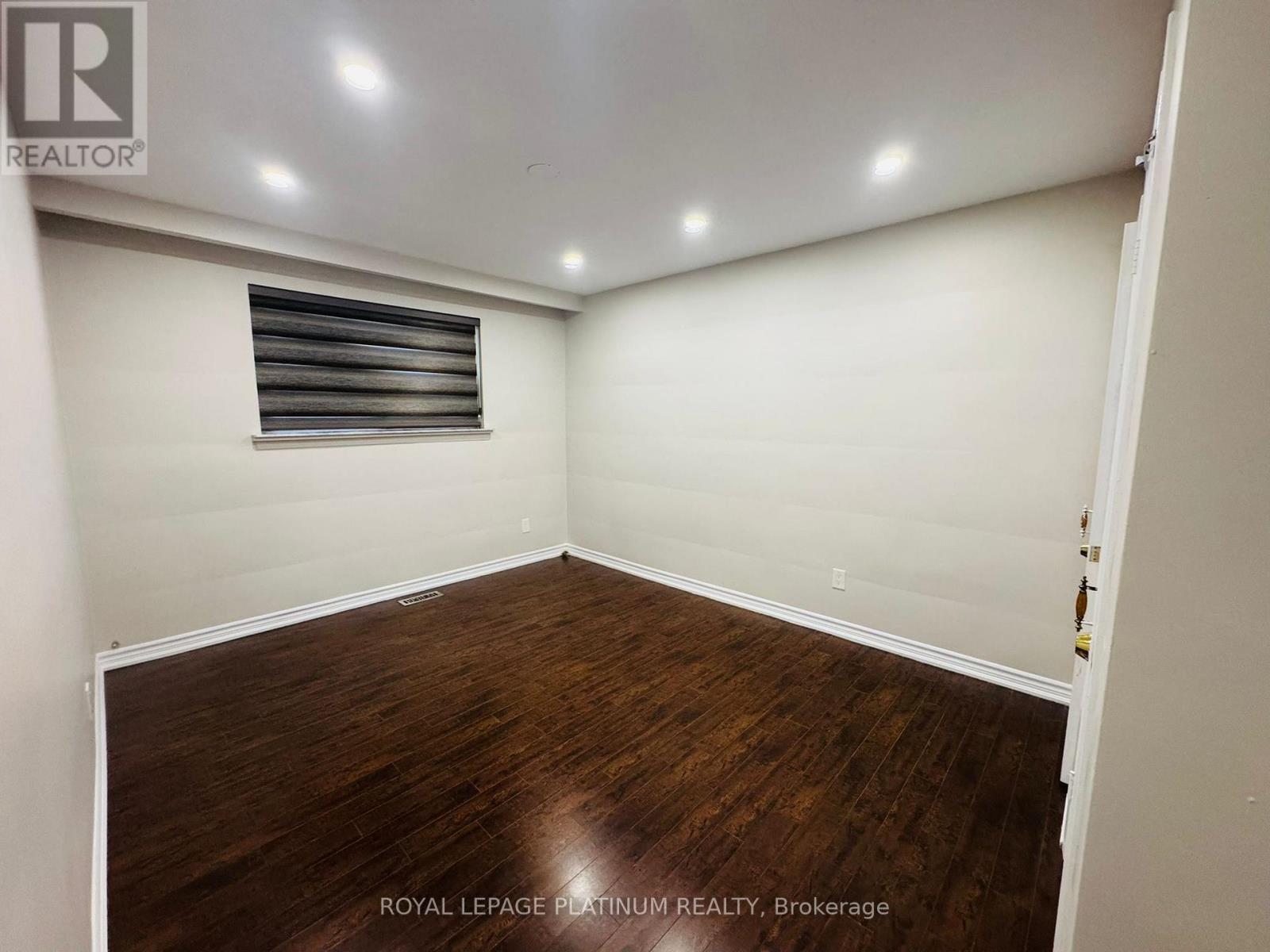 7073 Magic Court, Mississauga, ON - Indoor Photo Showing Other Room