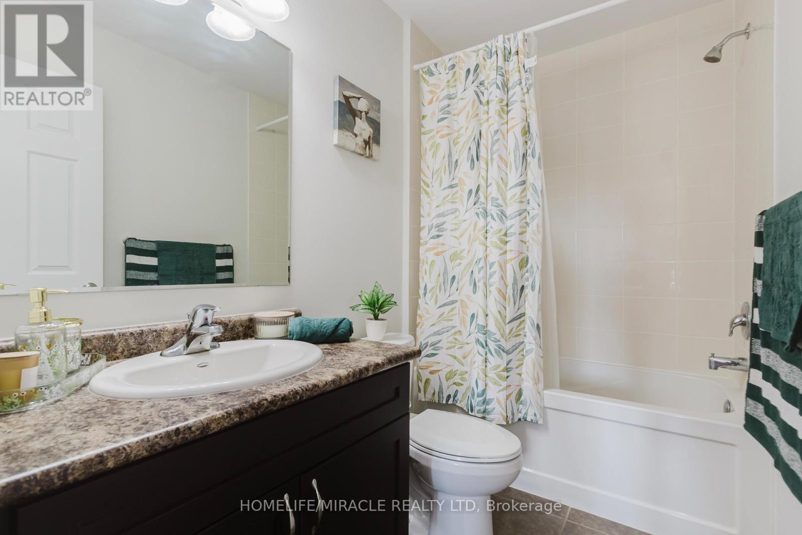 13 Arbourview Crescent, Kitchener, ON - Indoor Photo Showing Bathroom