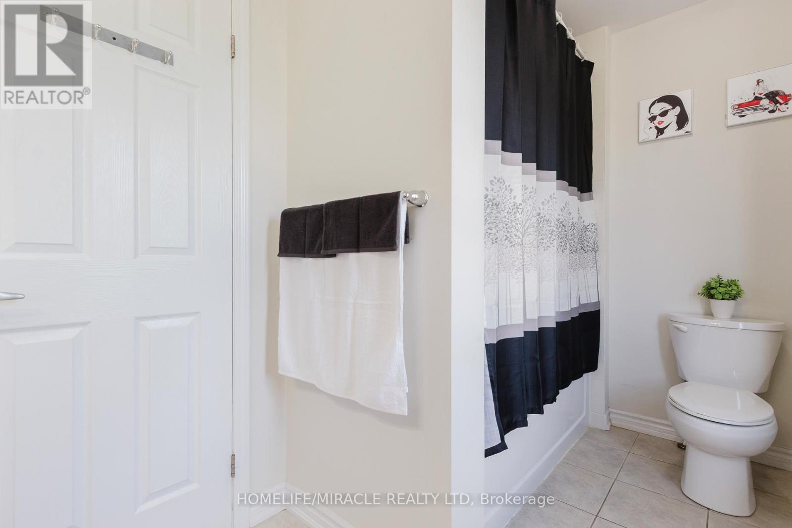 13 Arbourview Crescent, Kitchener, ON - Indoor Photo Showing Bathroom