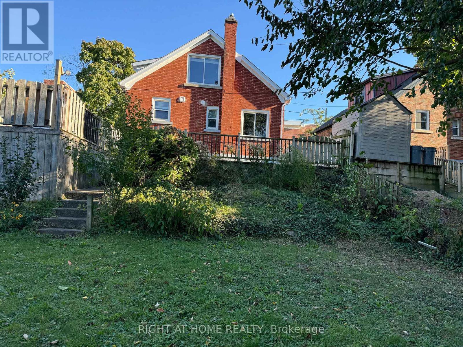Lower - 950 Queens Boulevard, Kitchener, ON - Outdoor