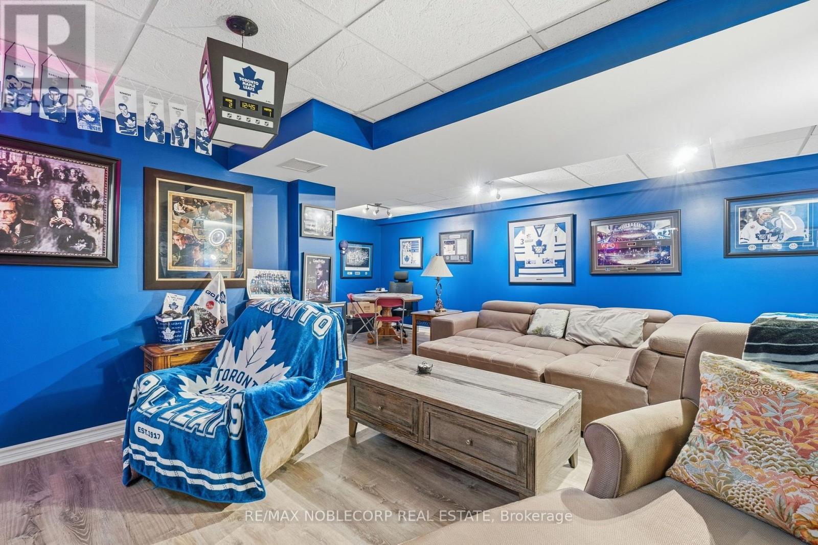 111 Emily Carr Crescent, Caledon, ON - Indoor