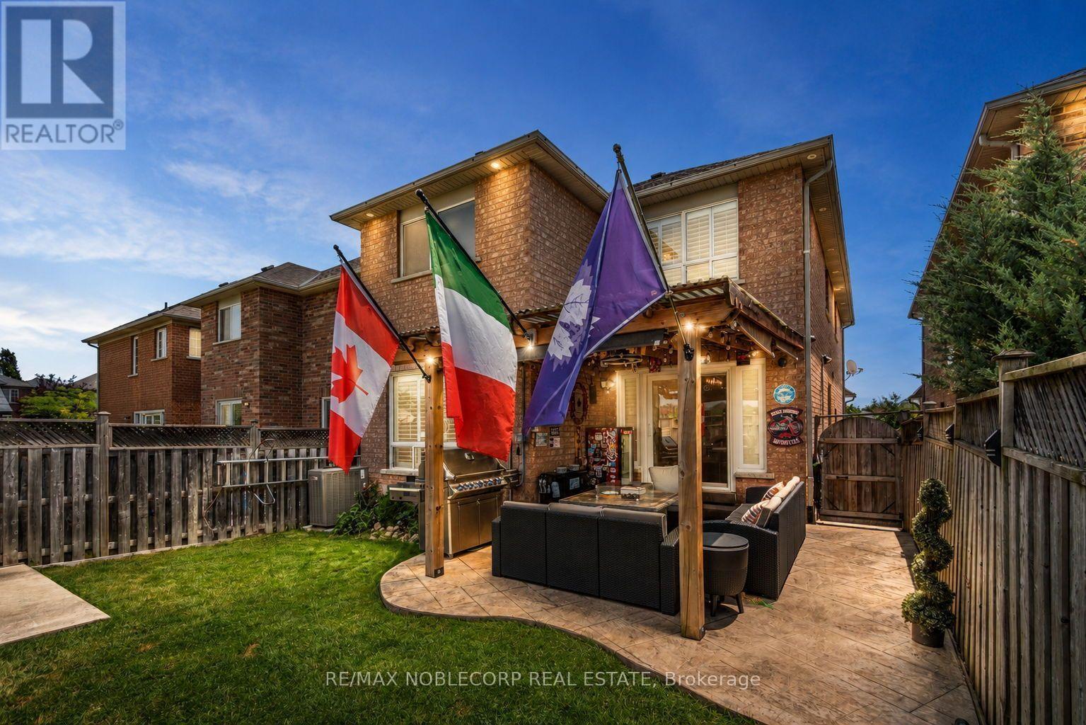 111 Emily Carr Crescent, Caledon, ON - Outdoor